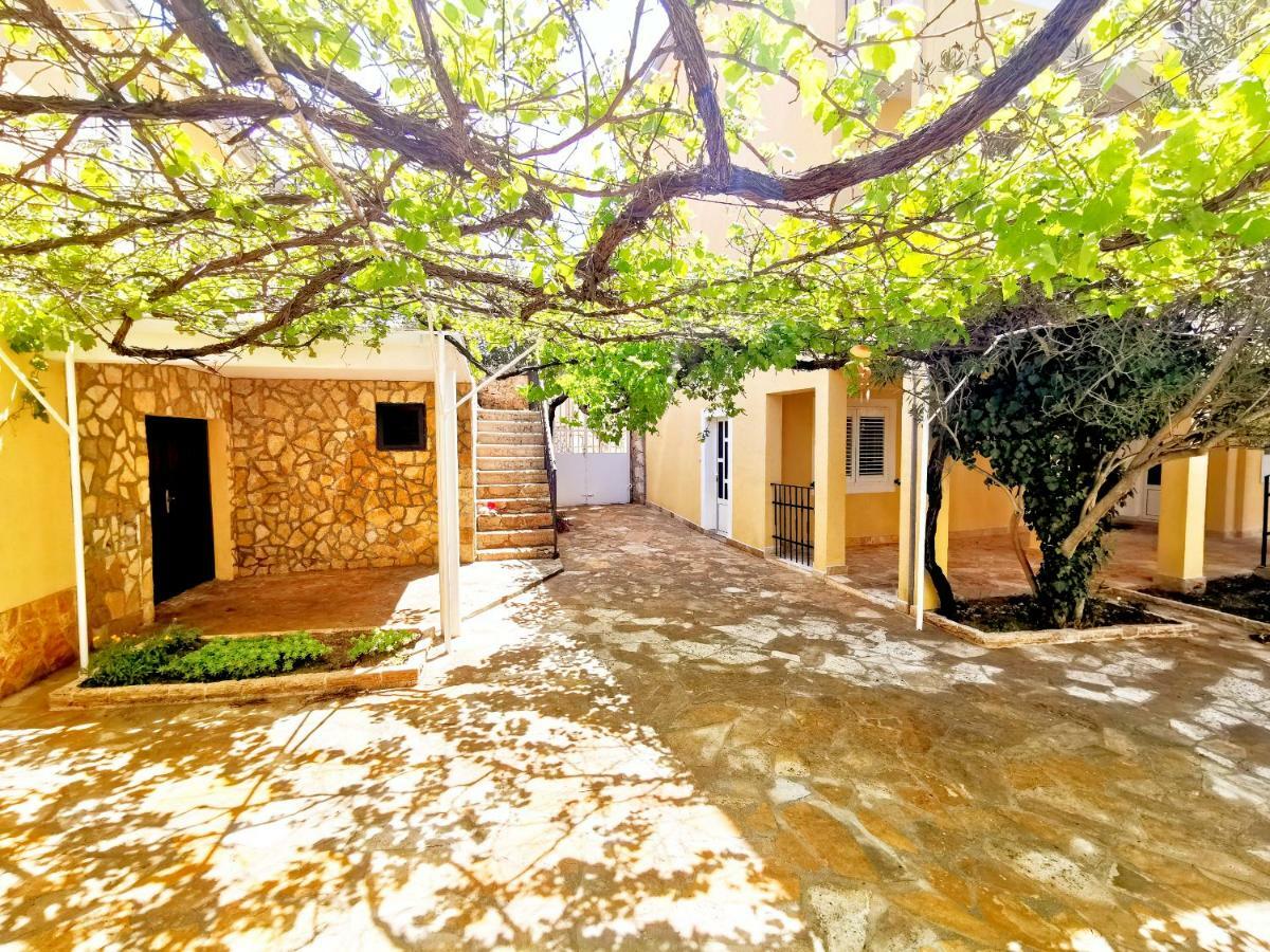Green Garden Apartment Vodice Ngoại thất bức ảnh