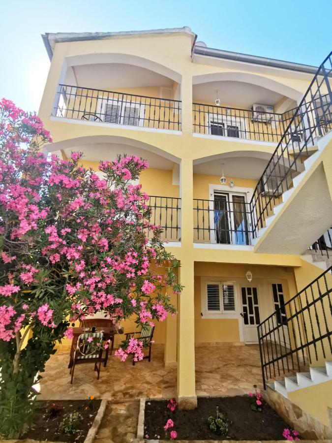 Green Garden Apartment Vodice Ngoại thất bức ảnh